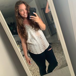 Meet your Posher, Abby